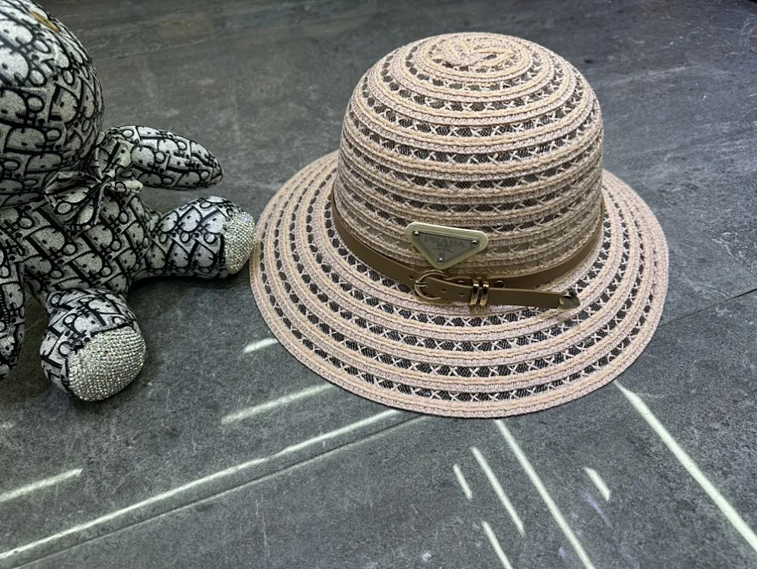 普拉达爆款新品盆帽