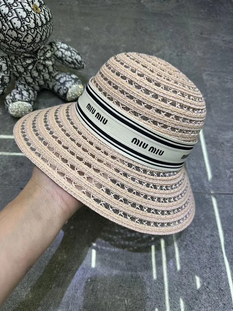 Miumiu 爆款新品盆帽👒👒‼️‼️