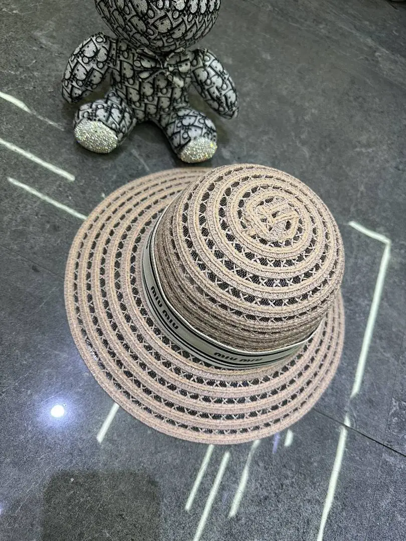 Miumiu 爆款新品盆帽👒👒‼️‼️