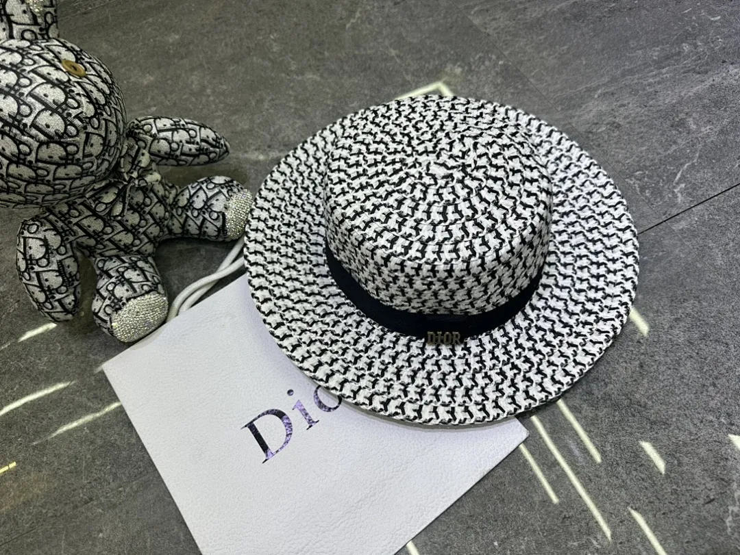 迪奥爆款新品平顶帽👒👒‼️‼️