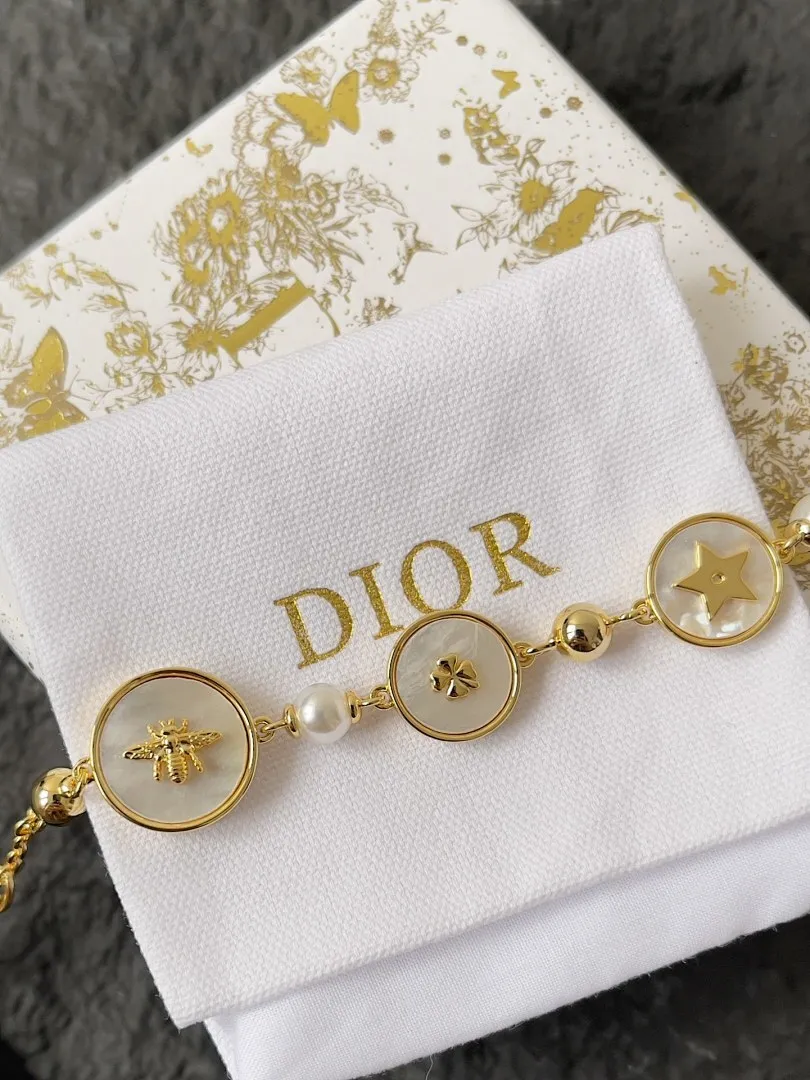 DIOR 108