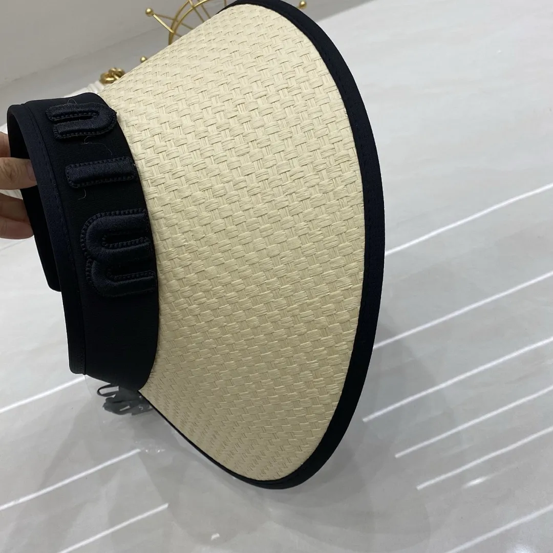 miumiu缪缪 空顶帽