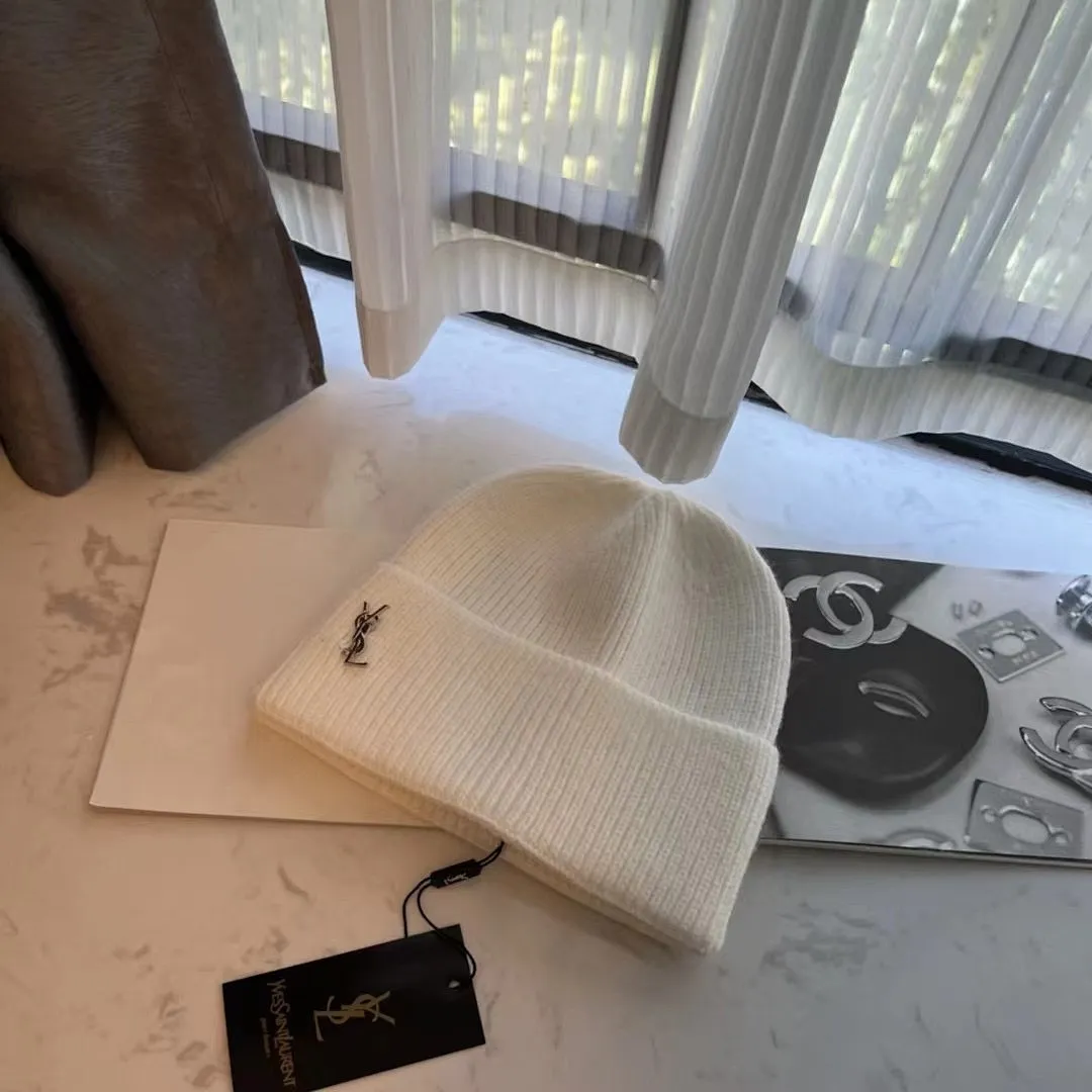 YSL 羊绒针织帽