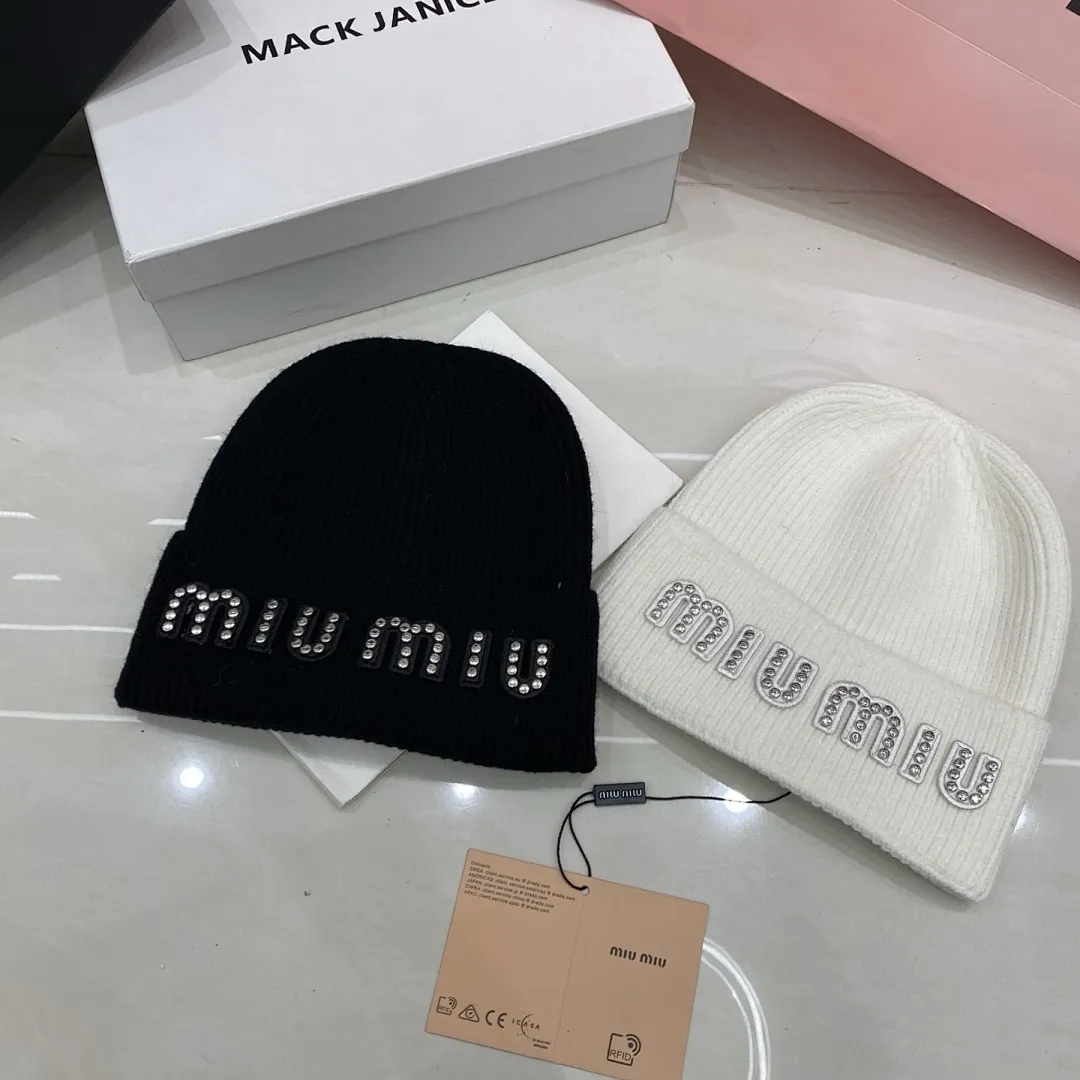 MiuMiu 羊绒针织帽