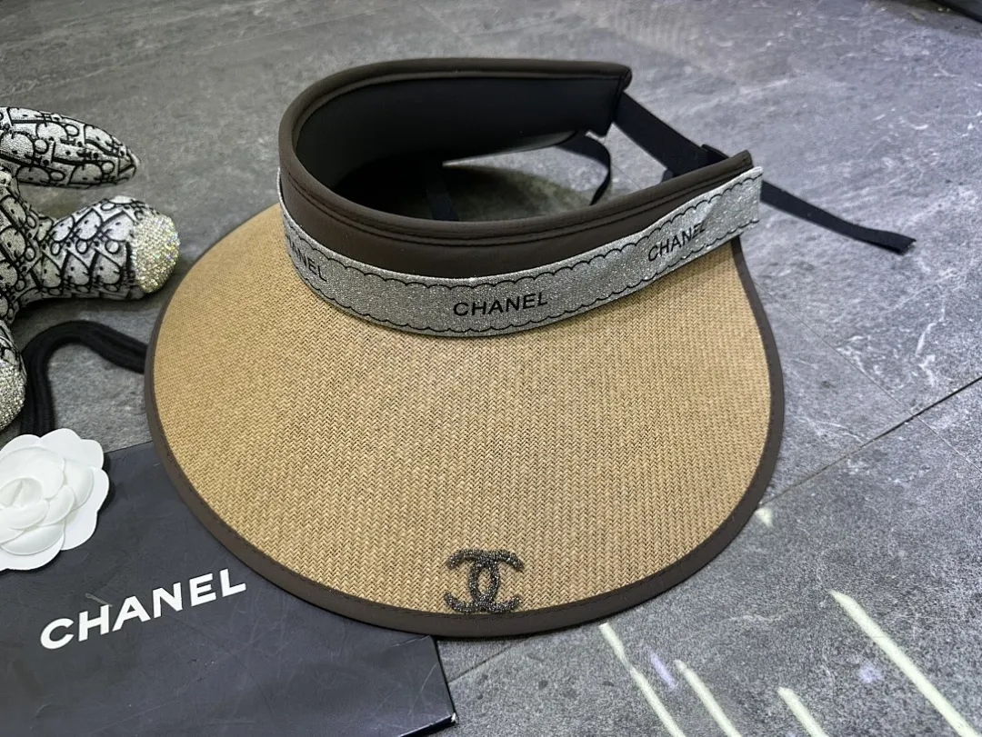 香奈儿爆款空顶帽👒👒超大檐黑胶防晒设计.带防风绳🔥🔥🔥