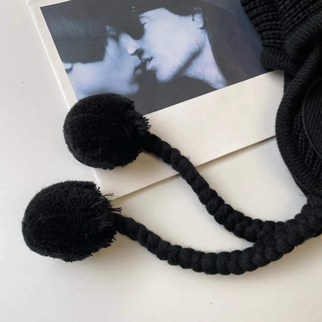 🆕出货出货 ❄️25小香秋冬新款珍珠护耳帽 ✨爆款超级百搭 🔥秋冬必备单品齐色出货 🛒白色 黑色