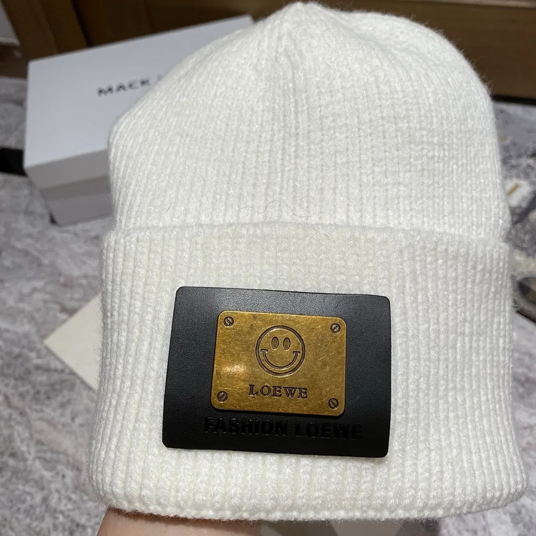 LOEWE 羊绒针织帽