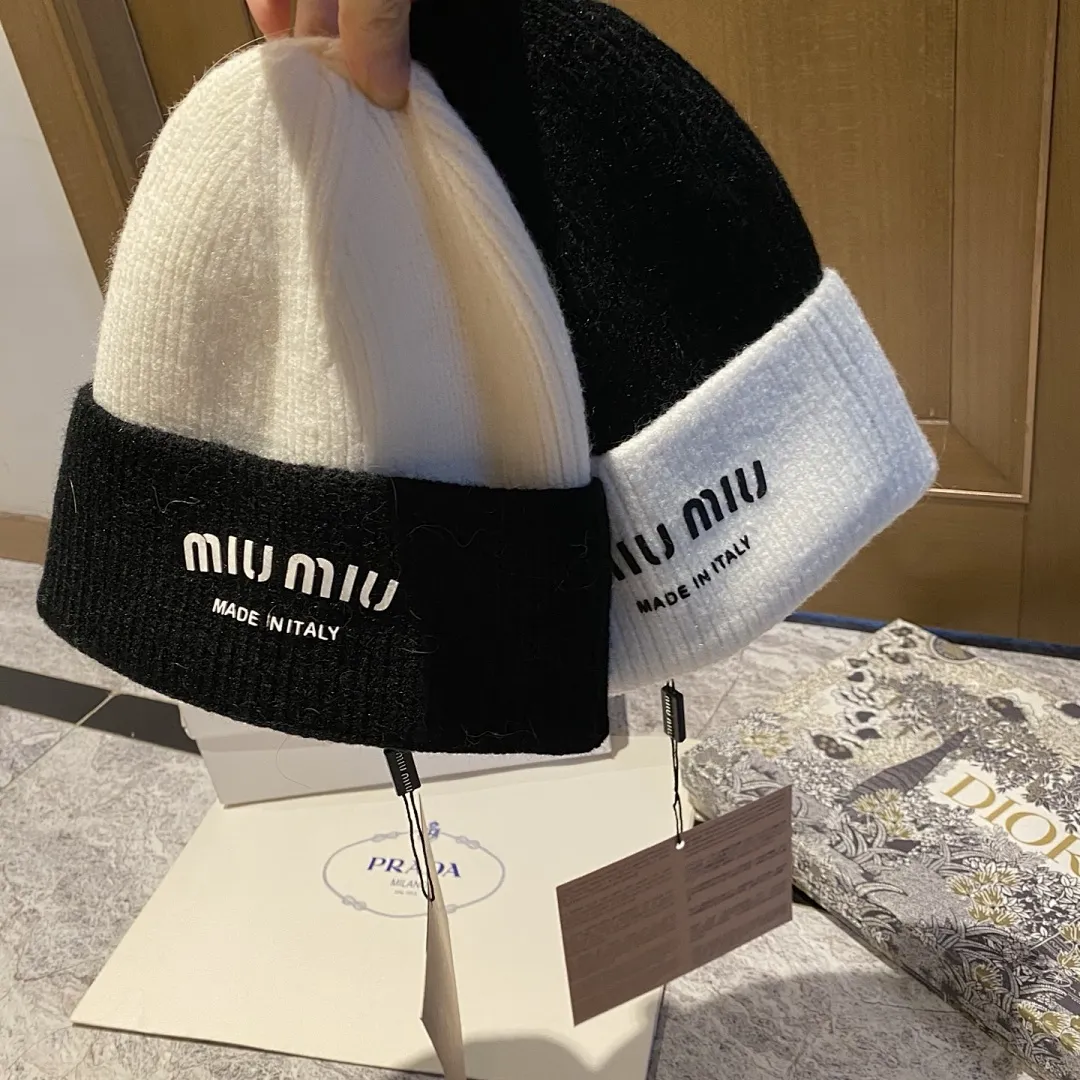 MIU MIU 羊绒针织帽