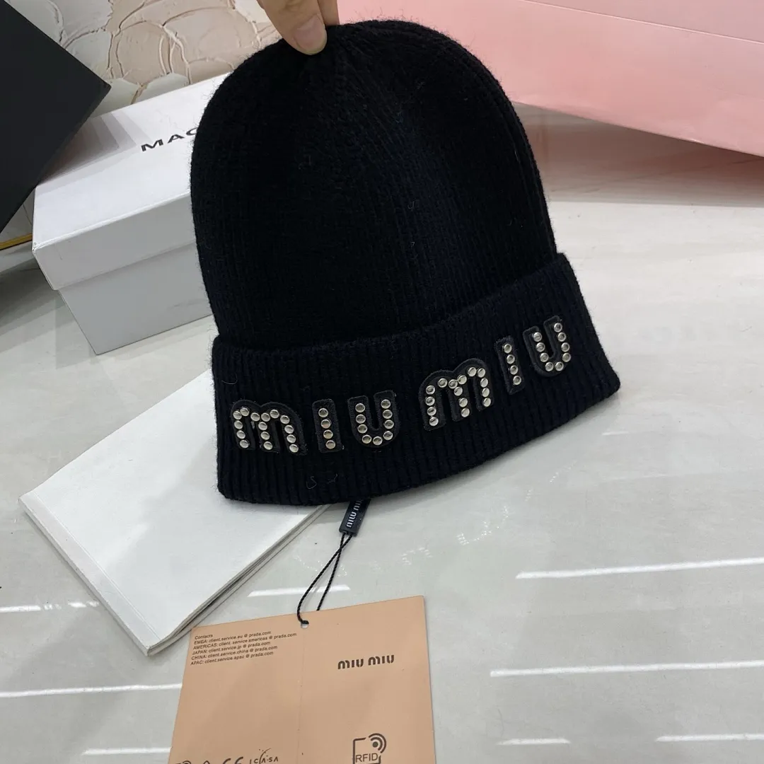 MiuMiu 羊绒针织帽