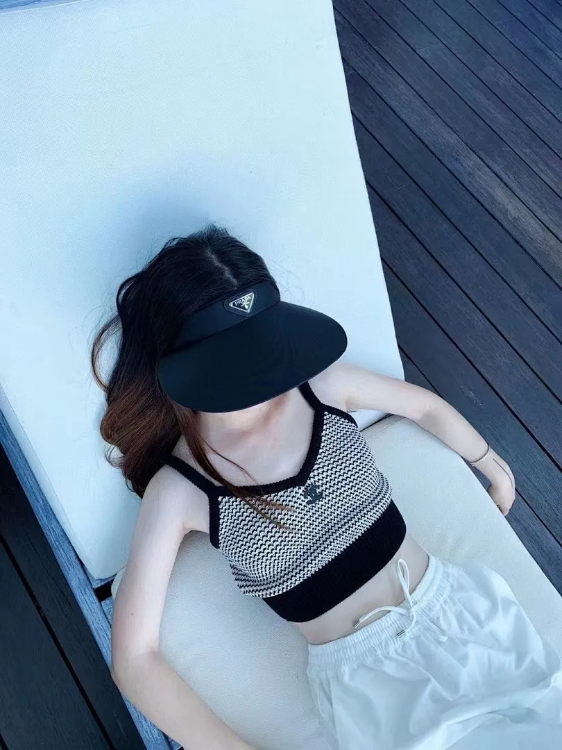 Prad~新款缎面空顶帽