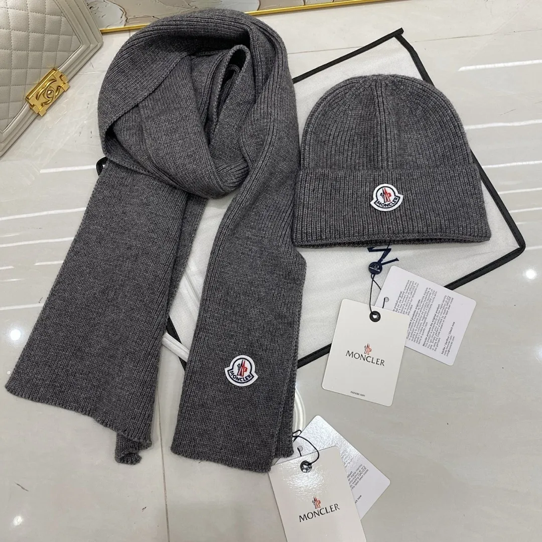 Moncler 羊绒针织帽+围巾🧣