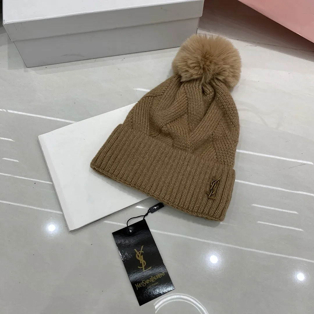 YSL 羊绒针织帽
