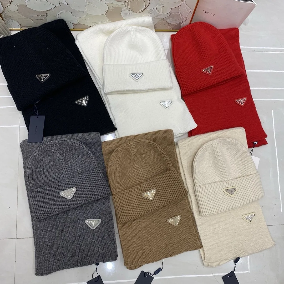 Prada 羊绒针织帽+围巾🧣