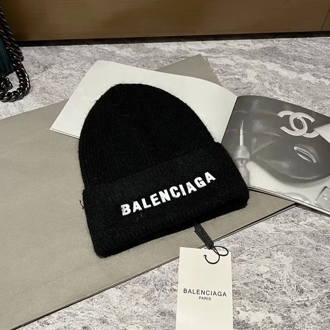 BALENCIAGA 兔毛针织帽
