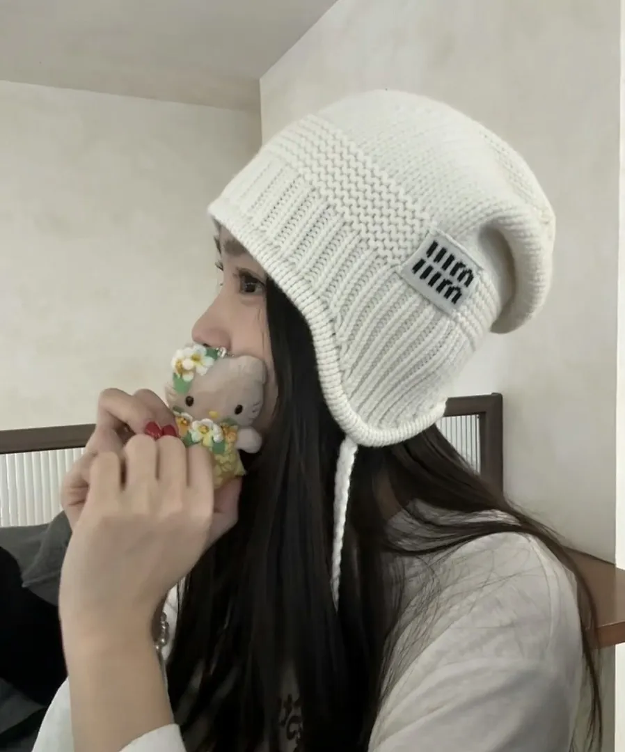 📦❥—秋冬爆款 ⚜️Miu针织护耳帽 💫 明星 网红同款高端货 🖤白色 灰色
