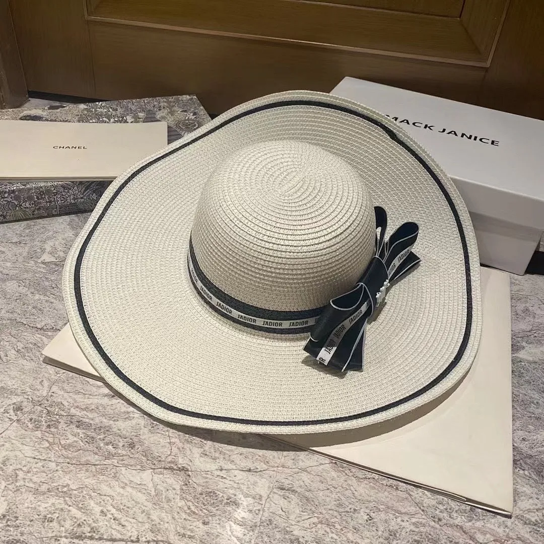 迪奥 蝴蝶结大檐草帽