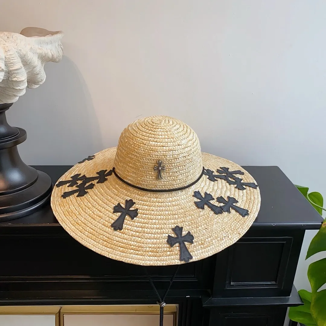 跑量🉐115 定制款，不退换！ 上新ꫛꫀꪝ ❥—— 🆕超赞克罗心十字架麦秆草大边盆帽 🪄少量现货 赶快报单 🖤出游度假拍照必备单品 📸超级出片