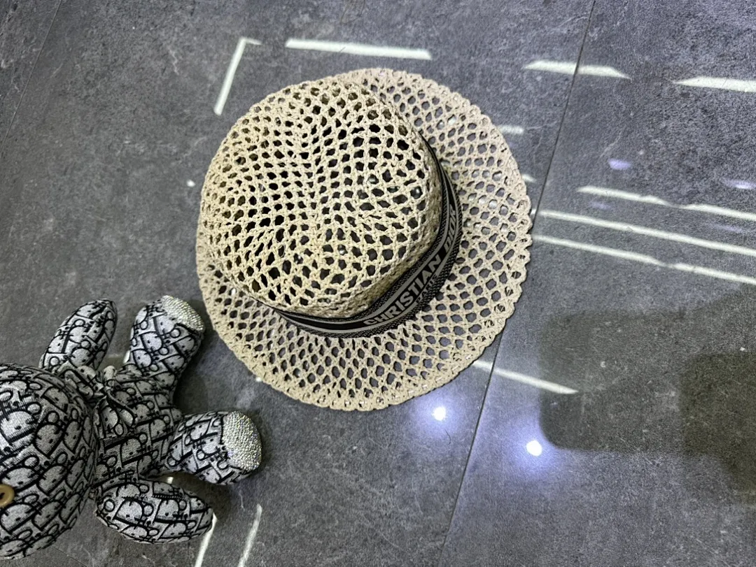 迪奥爆款手工编织平顶帽