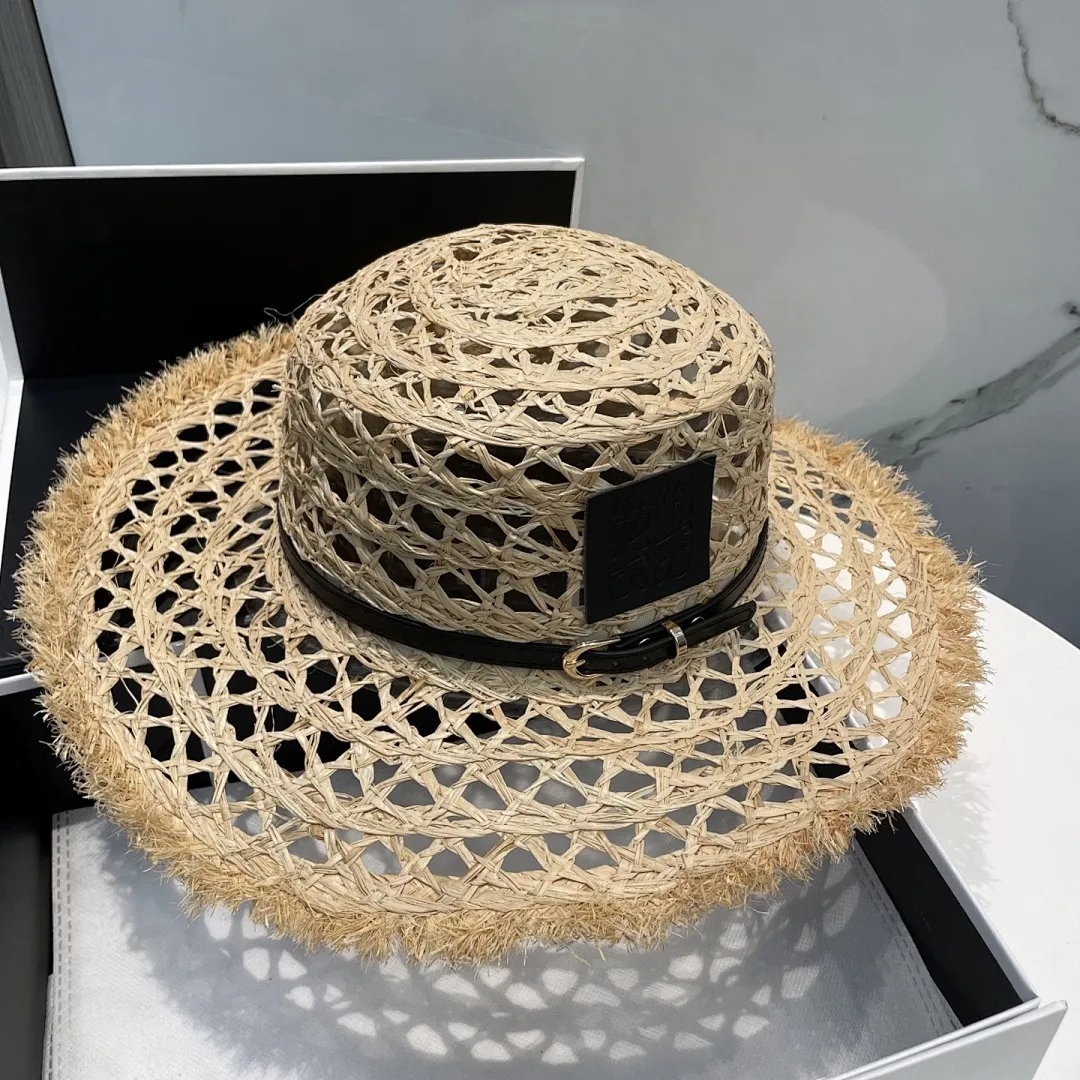 罗意威新款大檐遮阳防晒草帽 炎炎夏日出街必备防晒单品, 海边约起也妥妥滴,透气棉四季可佩戴