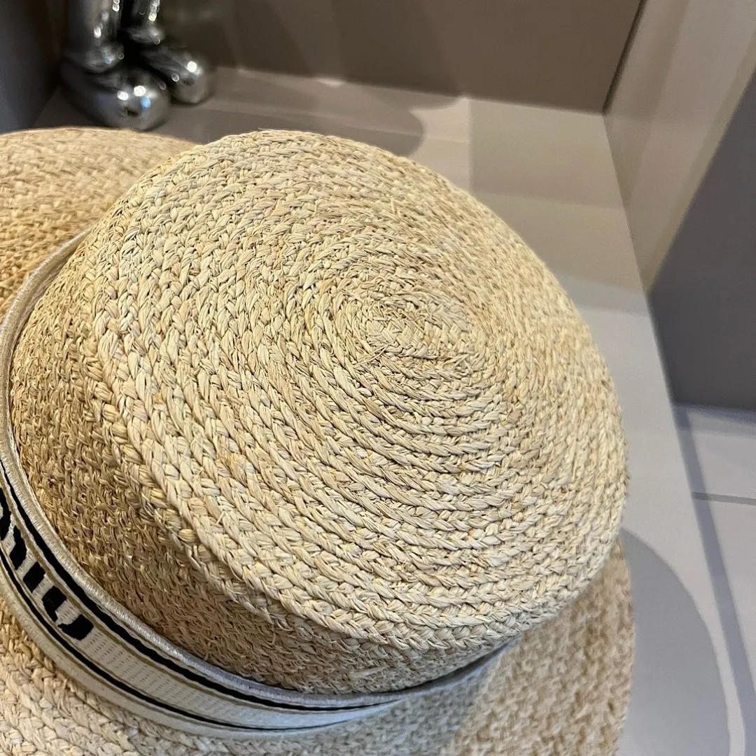 缪缪miumiu拉菲草草帽