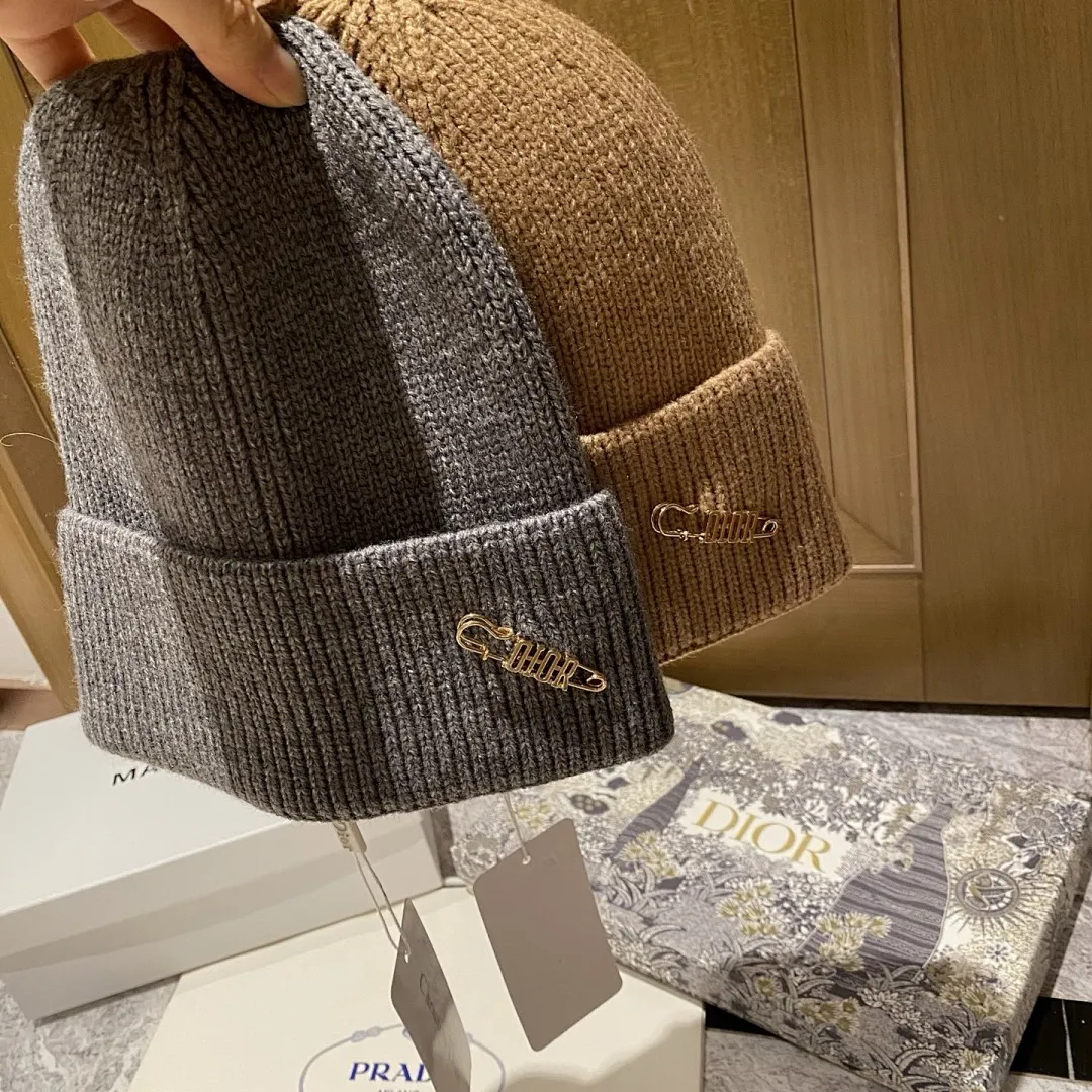 DIOR 羊绒针织帽