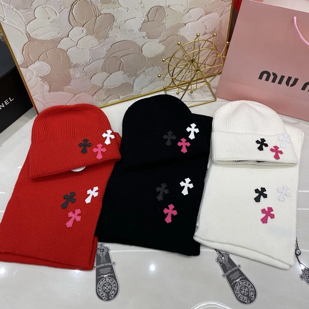 克罗心 两件套 羊绒针织帽+围巾🧣