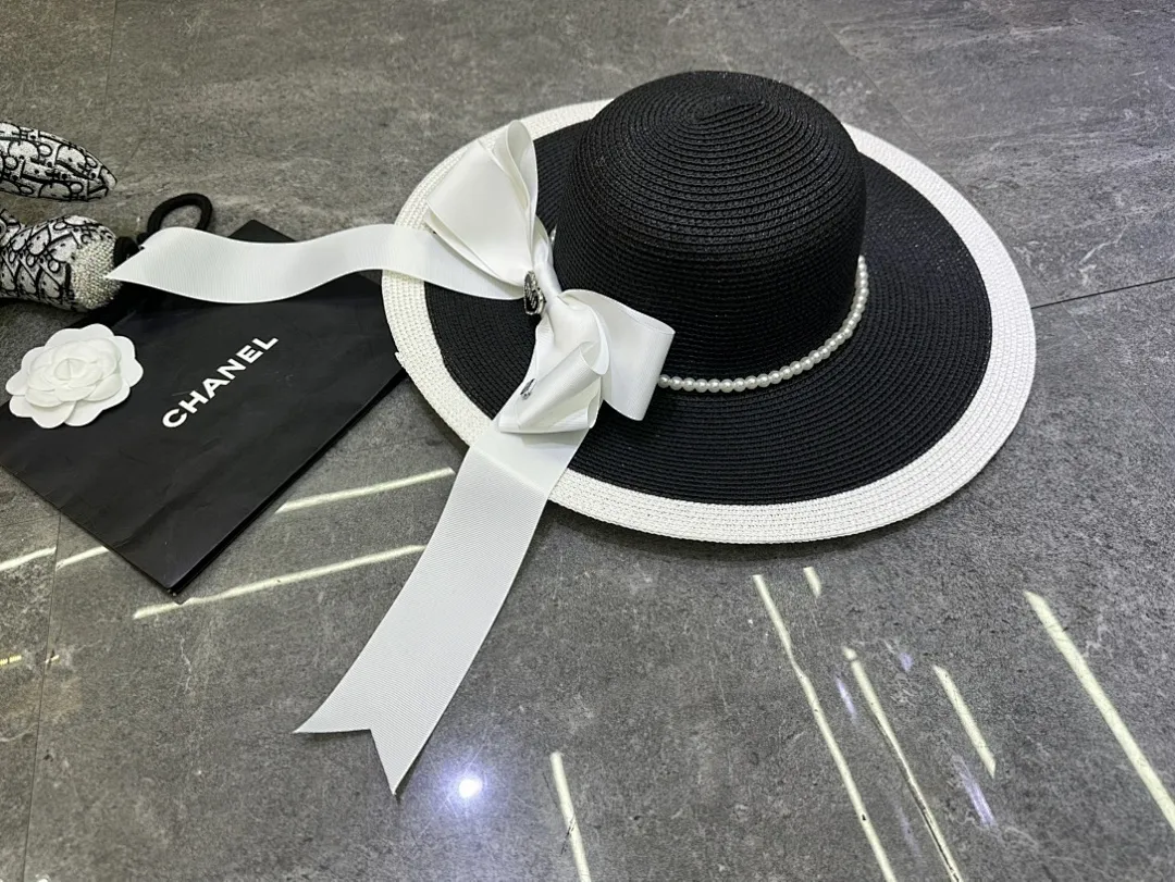 Miumiu 爆款蝴蝶结🎀拼色设计大檐帽