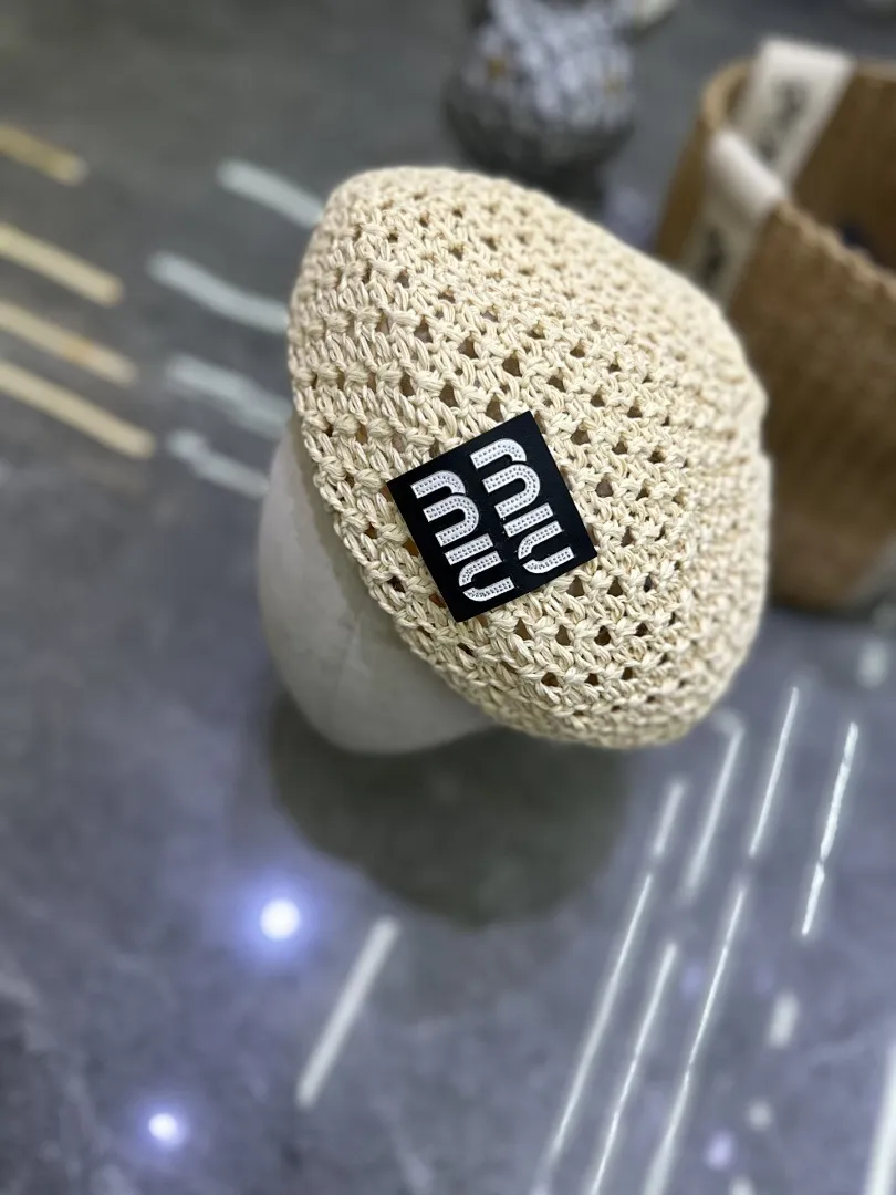 Miumiu 爆款手工编织贝雷帽