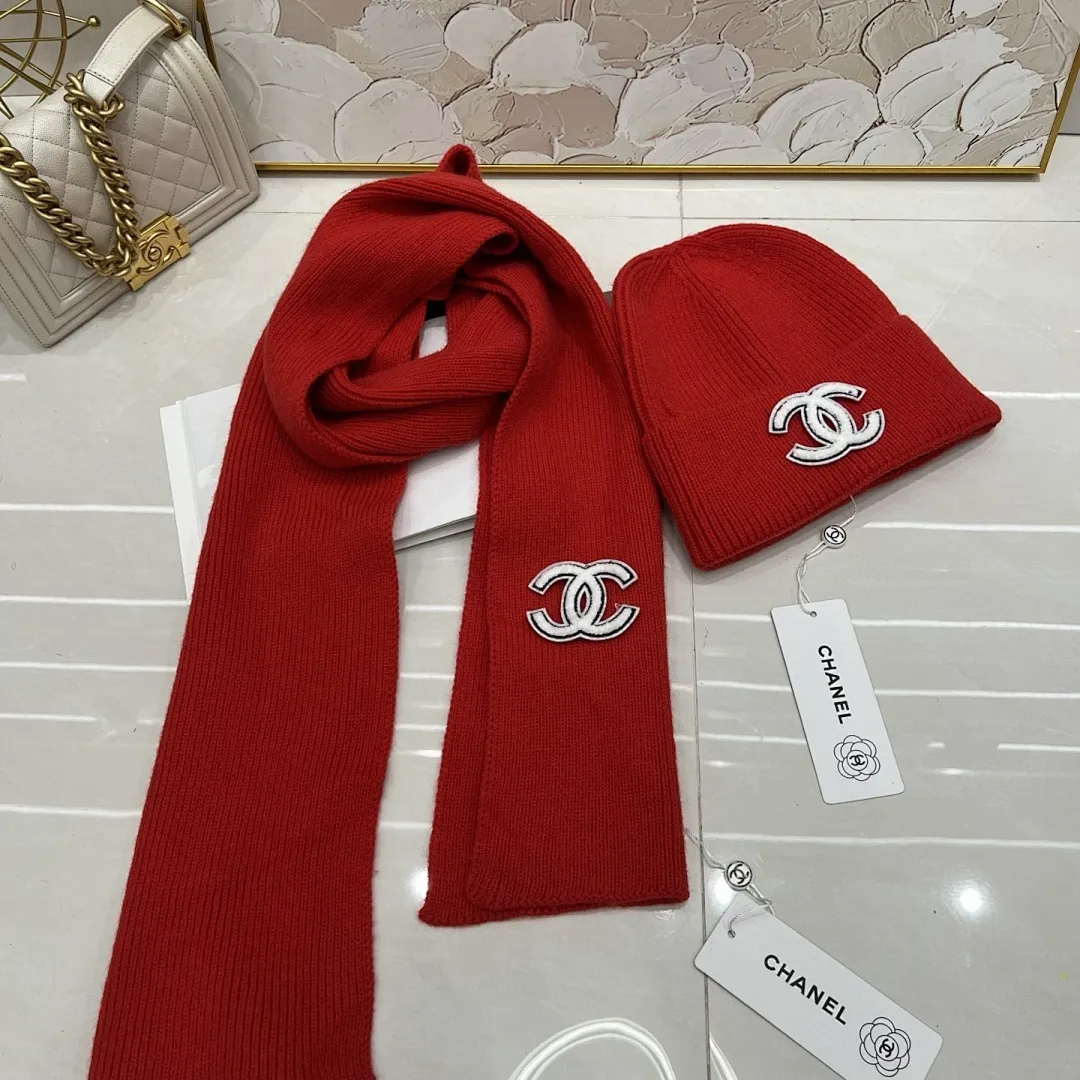 Chanel 羊绒针织帽+围巾🧣