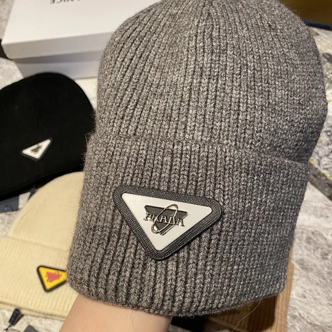 PRADA 羊绒针织帽