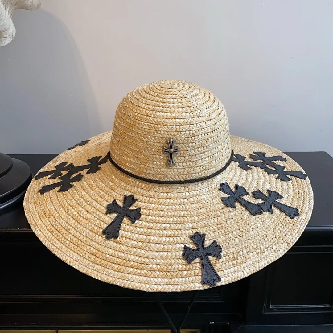 跑量🉐115 定制款,不退换! 上新ꫛꫀꪝ ❥—— 🆕超赞克罗心十字架麦秆草大边盆帽 🪄少量现货 赶快报单 🖤出游度假拍照必备单品 📸超级出片