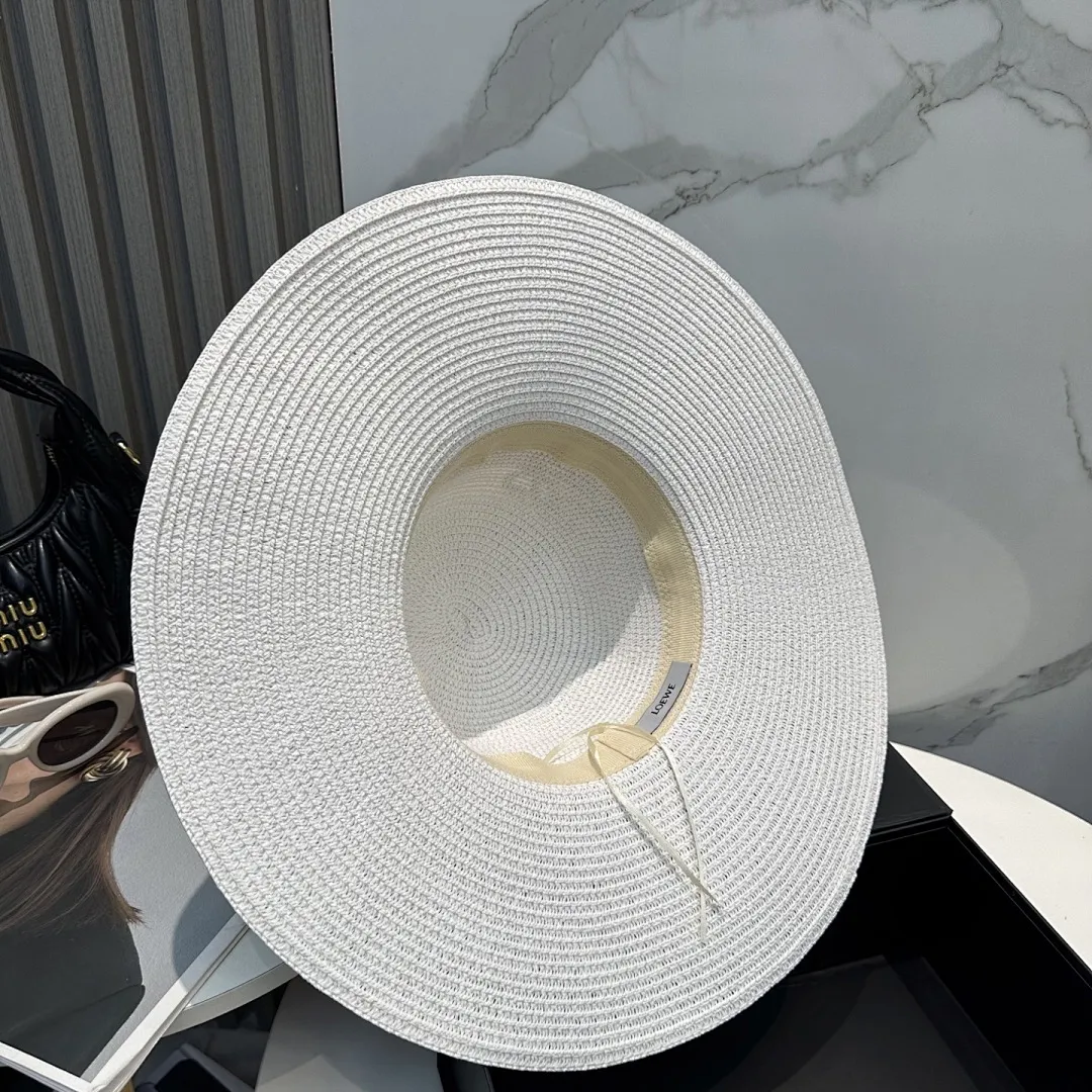 LOEWE罗意威大檐帽,太阳大草帽,细草制作,官方款开模,非市场普通版本,头围57cm