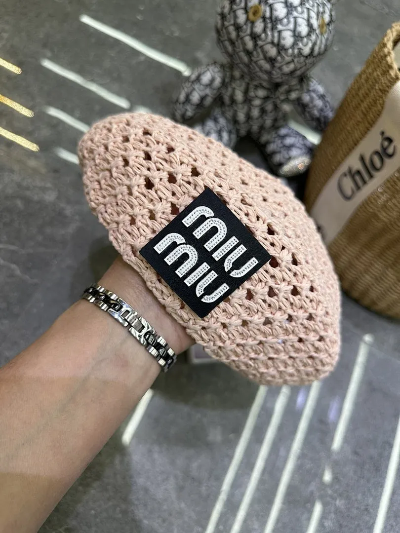 Miumiu 爆款手工编织贝雷帽