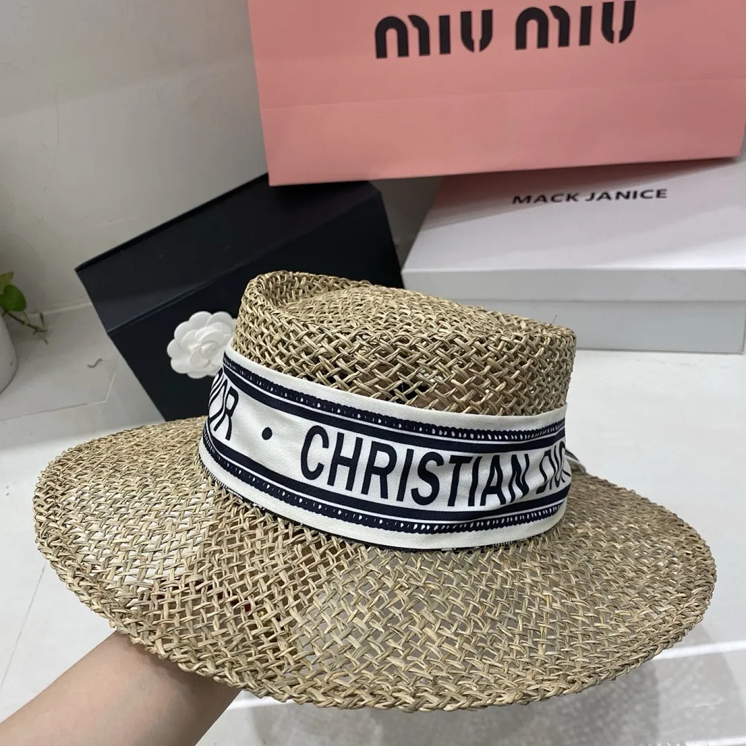 Dior迪奥 天然植物草凹顶帽