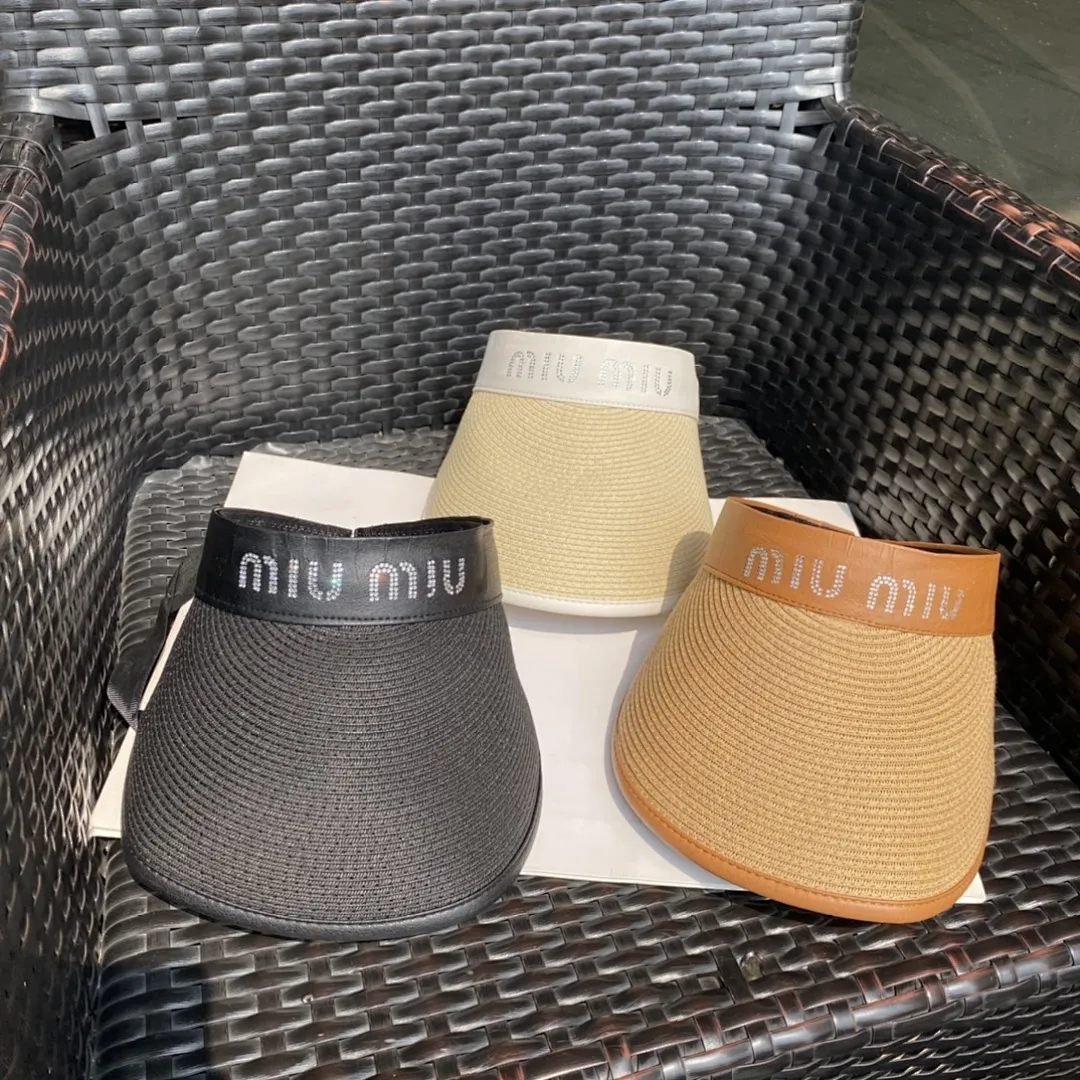 MiuMiu 新款空顶帽