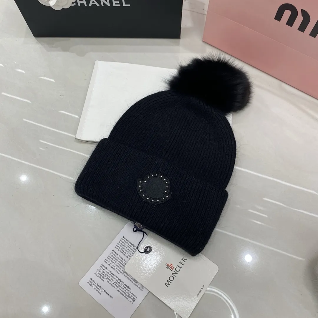 Moncler蒙口 安哥拉兔毛针织帽