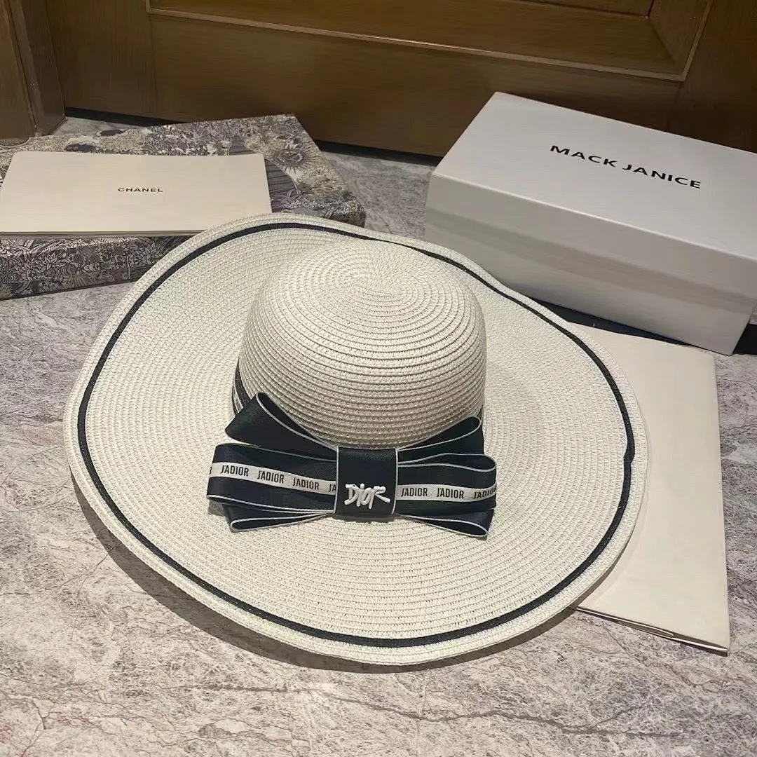 迪奥 蝴蝶结大檐草帽