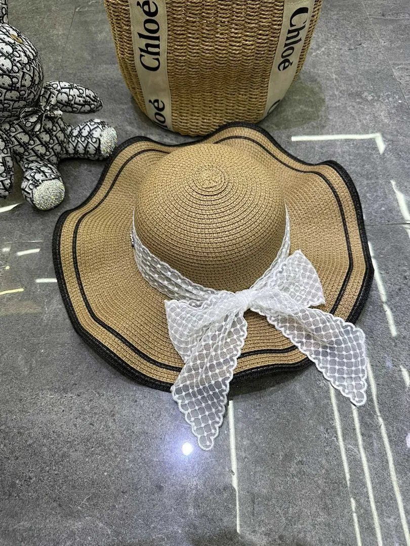 普拉达爆款蕾丝波浪边大檐帽