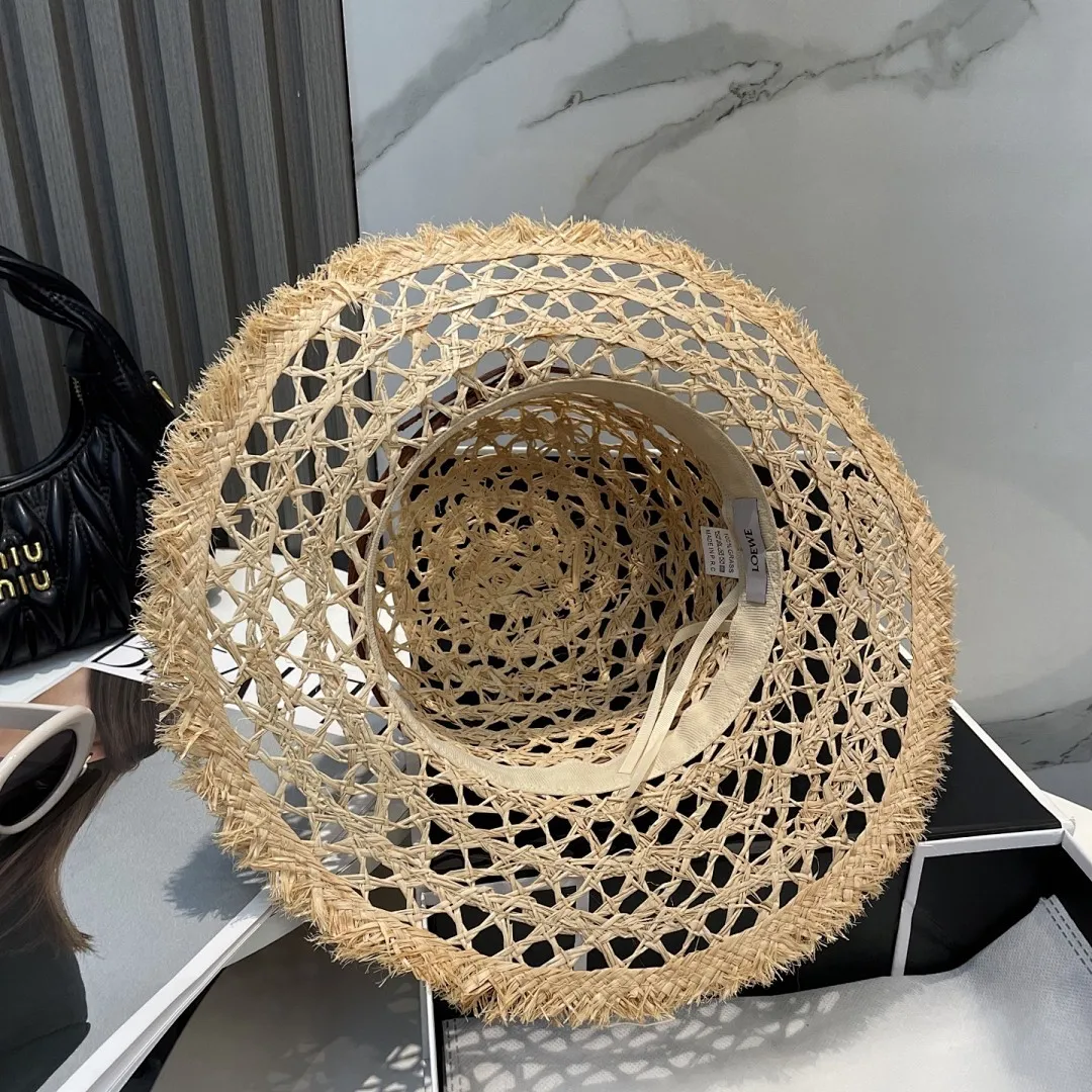 罗意威新款大檐遮阳防晒草帽 炎炎夏日出街必备防晒单品, 海边约起也妥妥滴,透气棉四季可佩戴