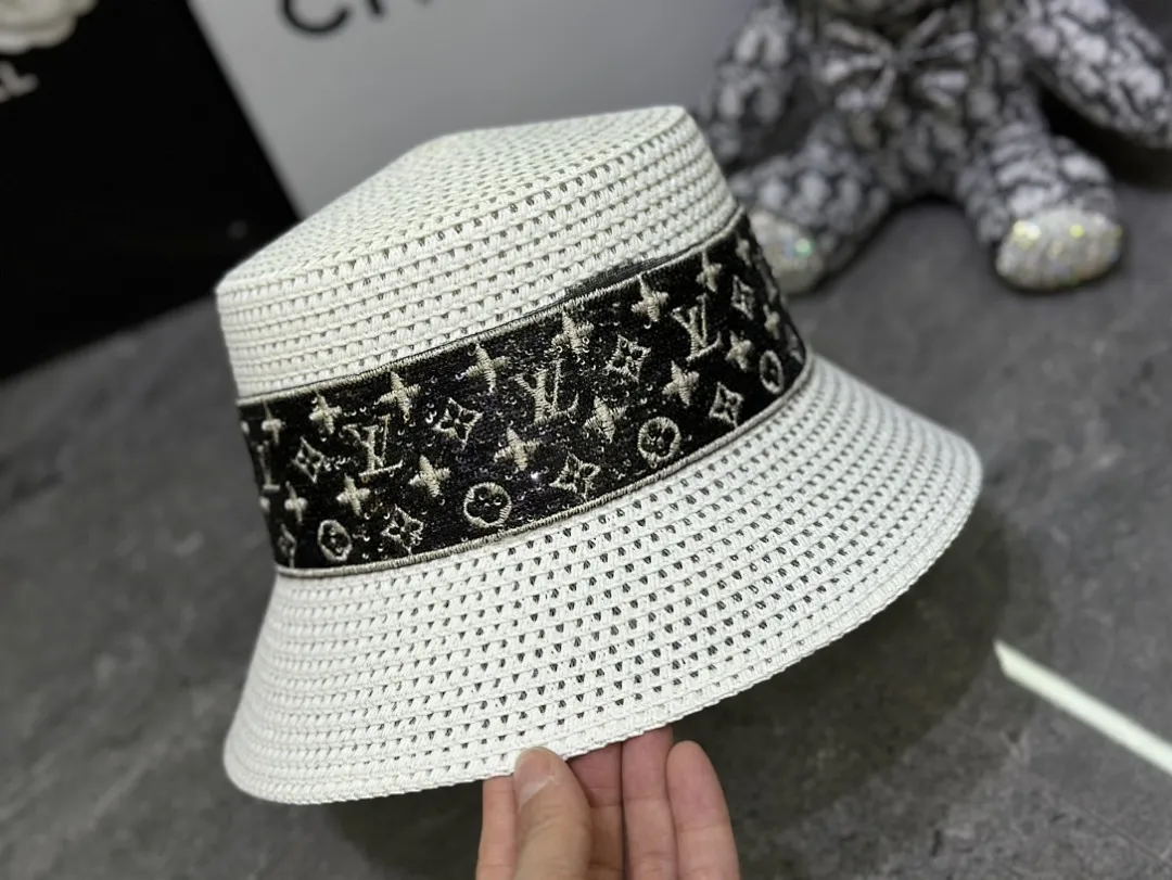 LV爆款渔夫帽