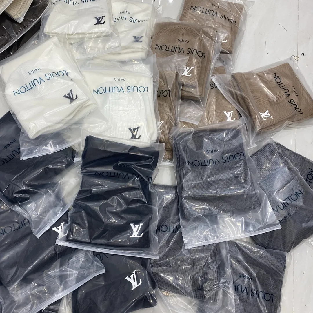 LV 两件套 羊绒针织帽+围巾🧣