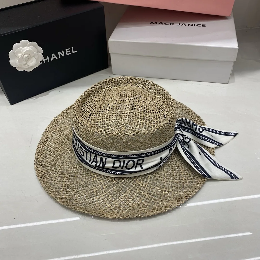 Dior迪奥 天然植物草凹顶帽