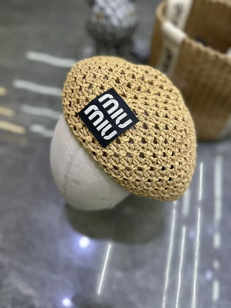Miumiu 爆款手工编织贝雷帽