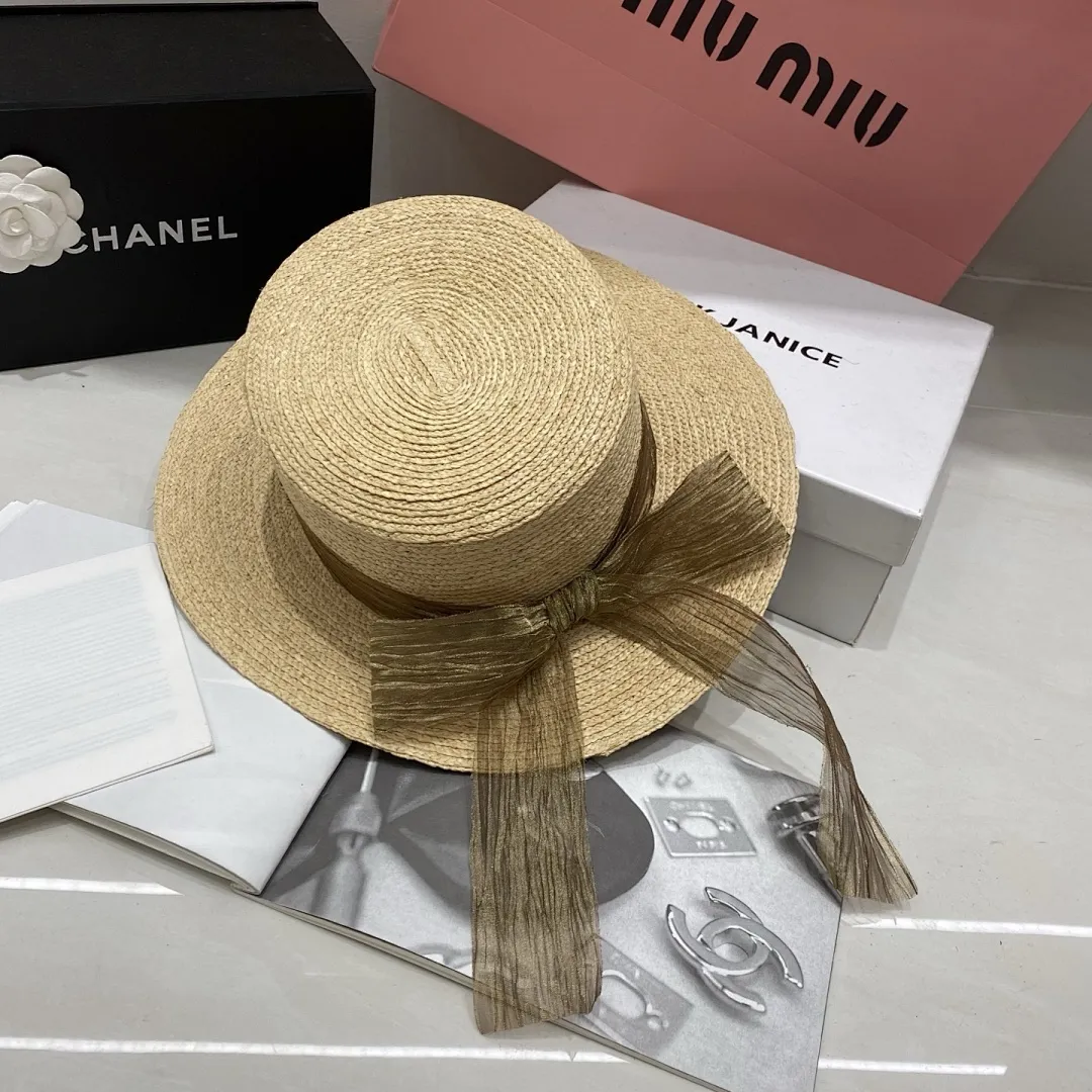 细拉菲草平顶帽