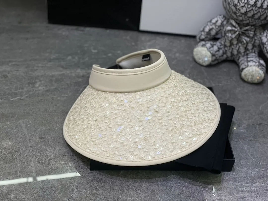 迪奥爆款亮片空顶帽