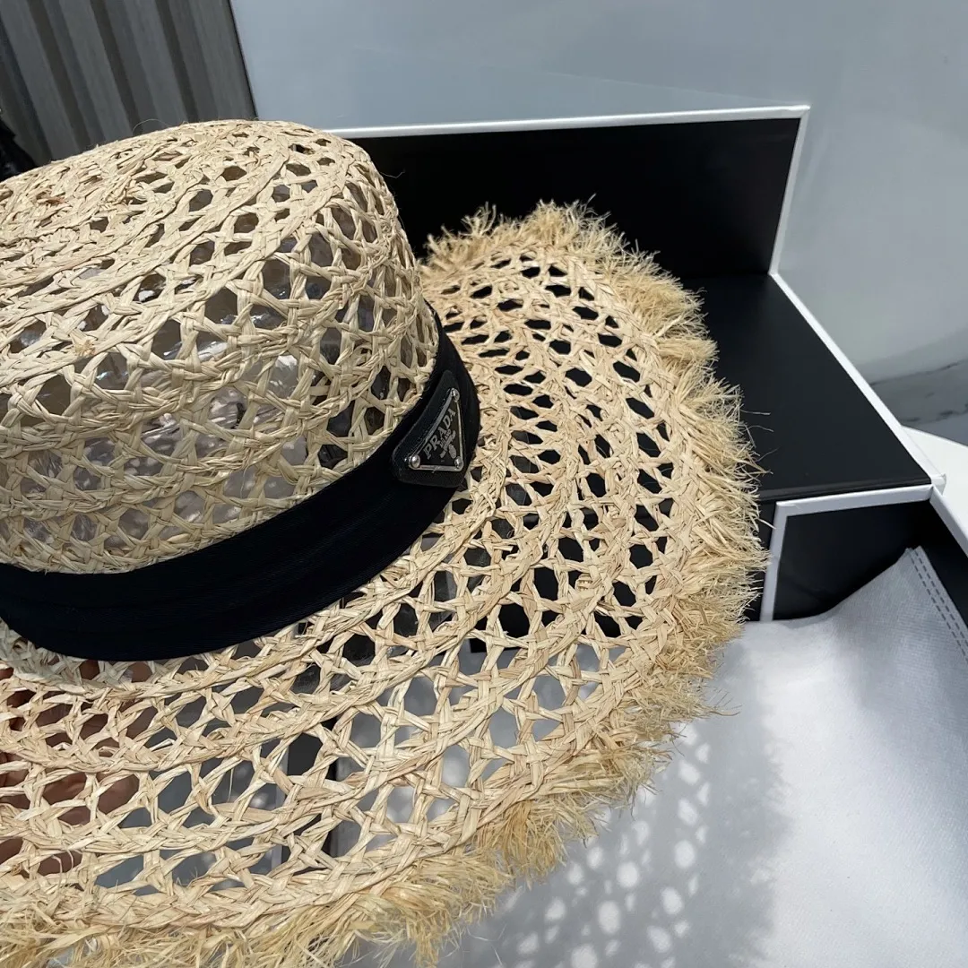 普拉达PRADA 新款大檐遮阳防晒草帽 炎炎夏日出街必备防晒单品， 海边约起也妥妥滴，透气棉四季可佩戴