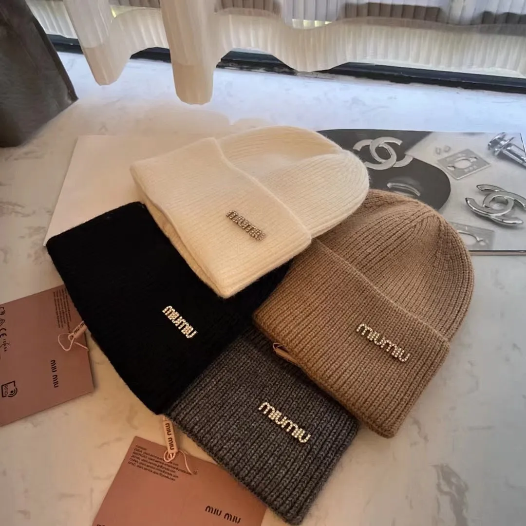 MIU MIU 羊绒针织帽