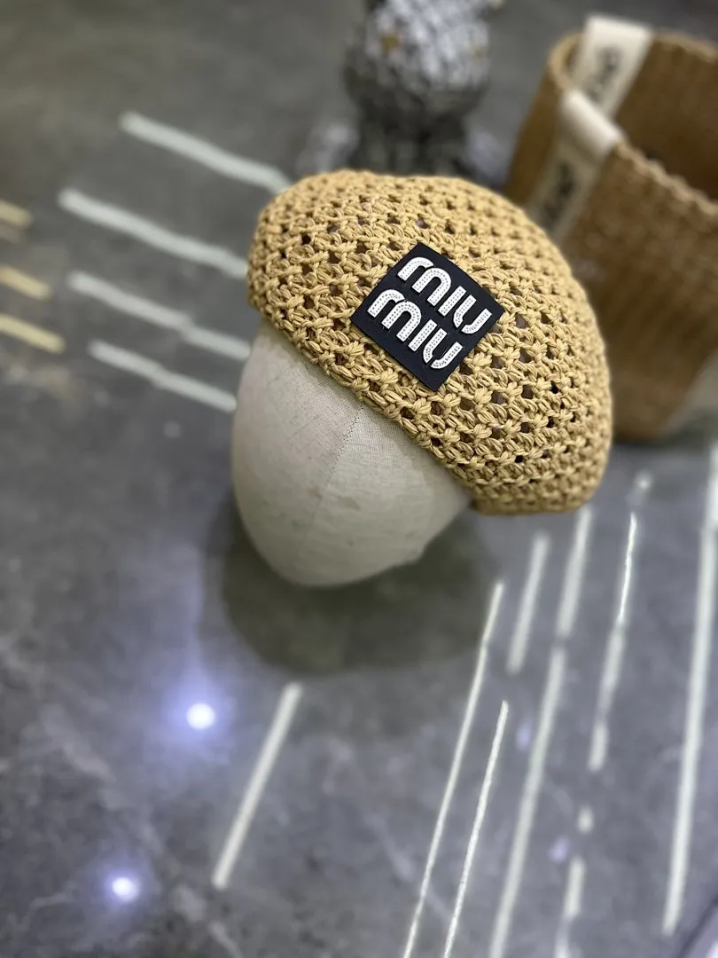 Miumiu 爆款手工编织贝雷帽