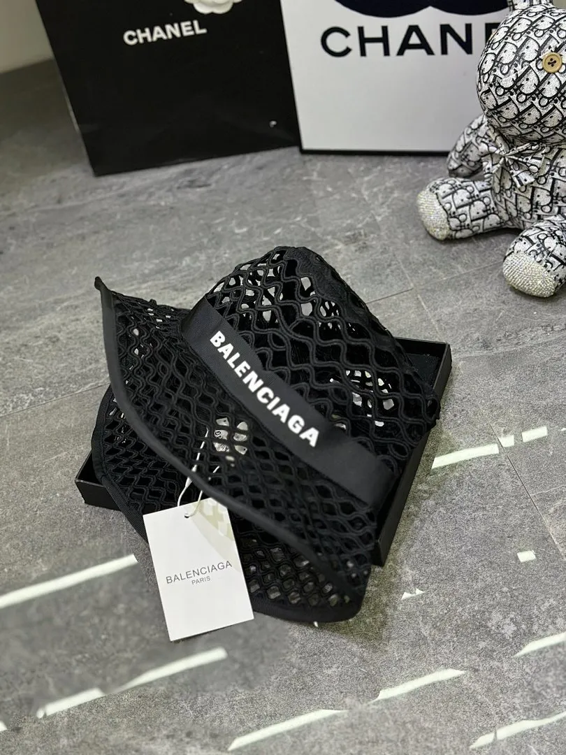 巴黎世家蕾丝渔夫帽