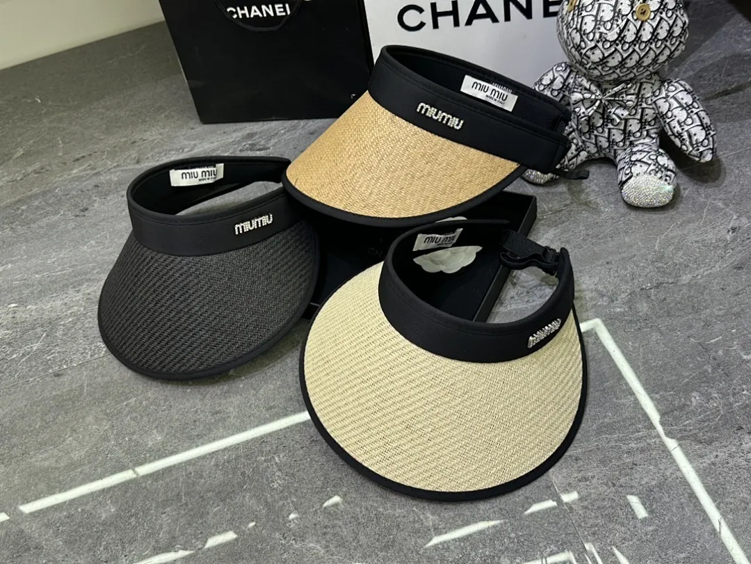 Miumiu 空顶帽